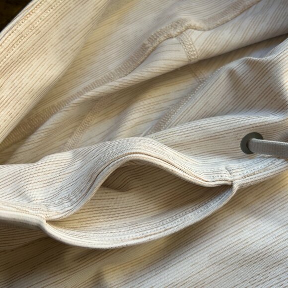 Outdoor Voices Flow 7/8 Leggings Size M (NWOT) - Picture 8 of 11